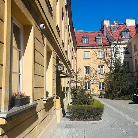 Miodowa Old Town Residence, Historic Royal Route *