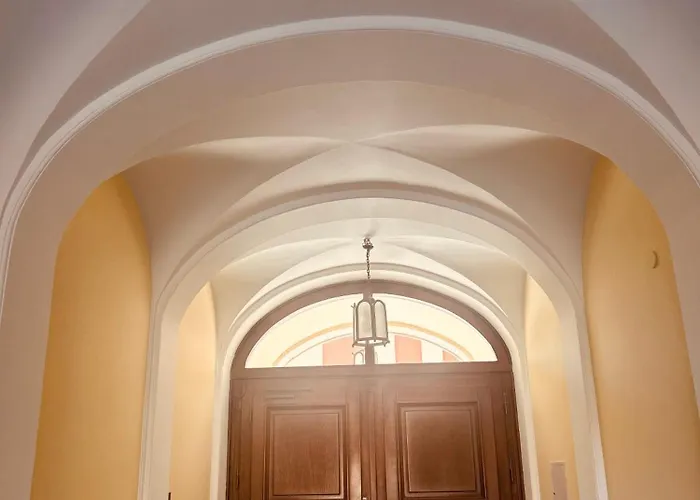 Miodowa Old Town Residence, Historic Royal Route * Warsaw