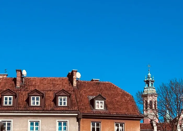 Miodowa Old Town Residence, Historic Royal Route Apartment