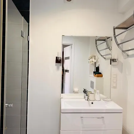 Miodowa Old Town Residence, Historic Royal Route